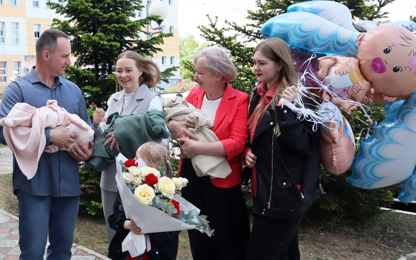 новорожденные новорожденный младенец выписка из роддома семья любовь