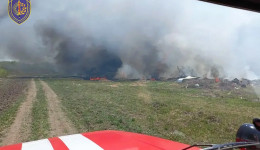 Из-за неосторожного обращения с огнем рядом с селом в Тамбовском округе разгорелся крупный пожар