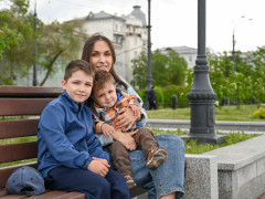 набережная лето маткапитал мама дети детские пособия