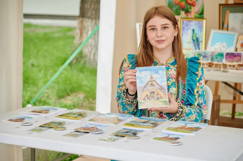 ярмарка фестиваль Книжный Дальний