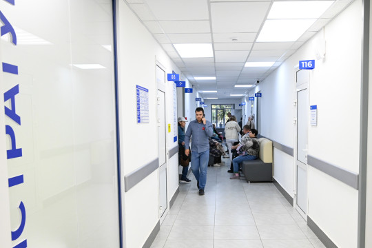 медицина поликлиника регистратура больница пациенты запись к врачу