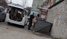 Мэр Благовещенска призвал управляйки предотвратить свалки на мусорных площадках установкой камер