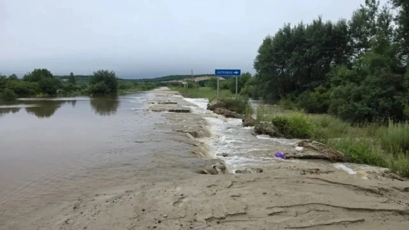 размыло дорогу Белогорск — Серышево — Широкий Лог Серышевский округ паводок выход воды гидрологическая обстановка