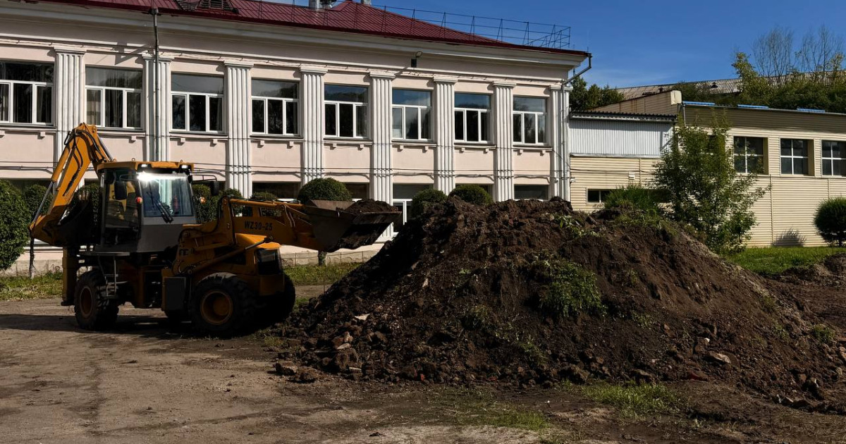 Вторую «умную» спортивную площадку строят в Белогорске