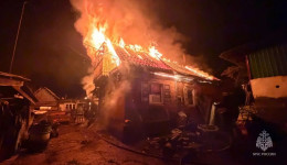 В ночном пожаре в Белогорске погибли два брата: один пошел в огонь за паспортом и телефоном