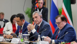 Чем Амурская область интересна инвесторам России и Китая: Василий Орлов выступил на форуме «Ростки»