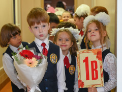 первое сентября линейка 1 сентября день знаний школа ученики