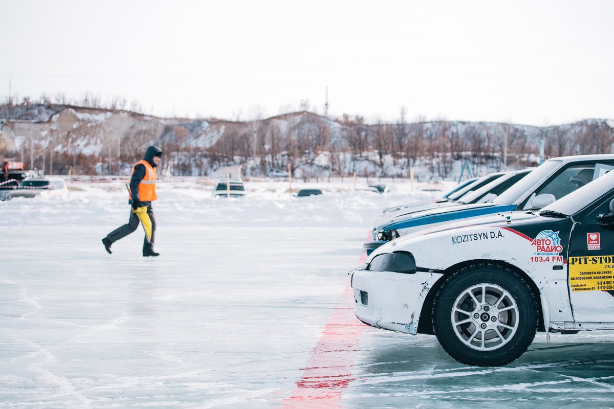 Заключительный этап ледовых гонок прошел на Чигиринском водохранилище