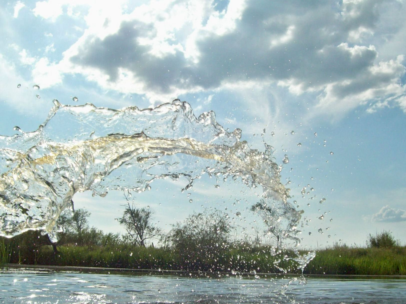 Несколько десятков фотографий прислали амурчане на фотоконкурс «Вода для жизни»