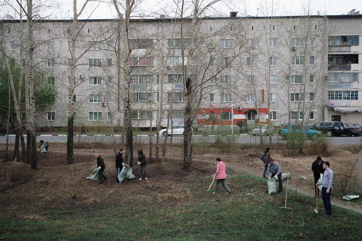 Чиновники убрали 8 километров и 20 грузовиков мусора