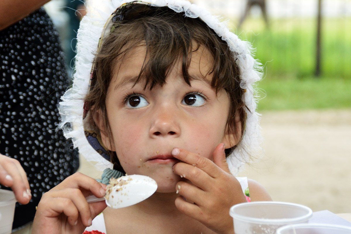 Экспедиция МЧС: крыши для пострадавших, заслуженные награды и гречка с мясом