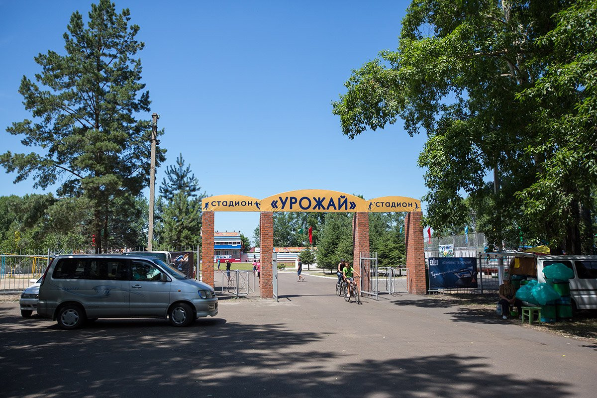 Тамбовка собрала на игры сельские команды. Фоторепортаж