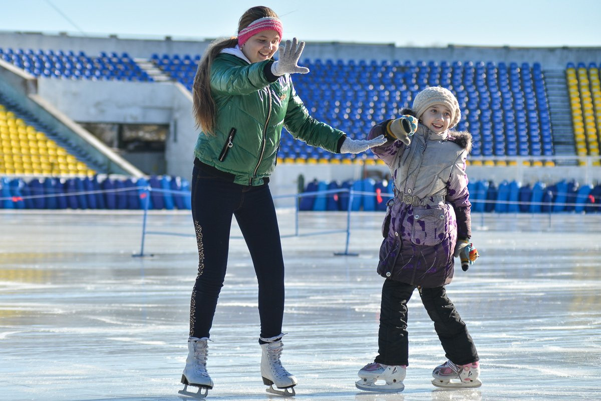 Благовещенцы открыли катковый сезон. Фоторепортаж