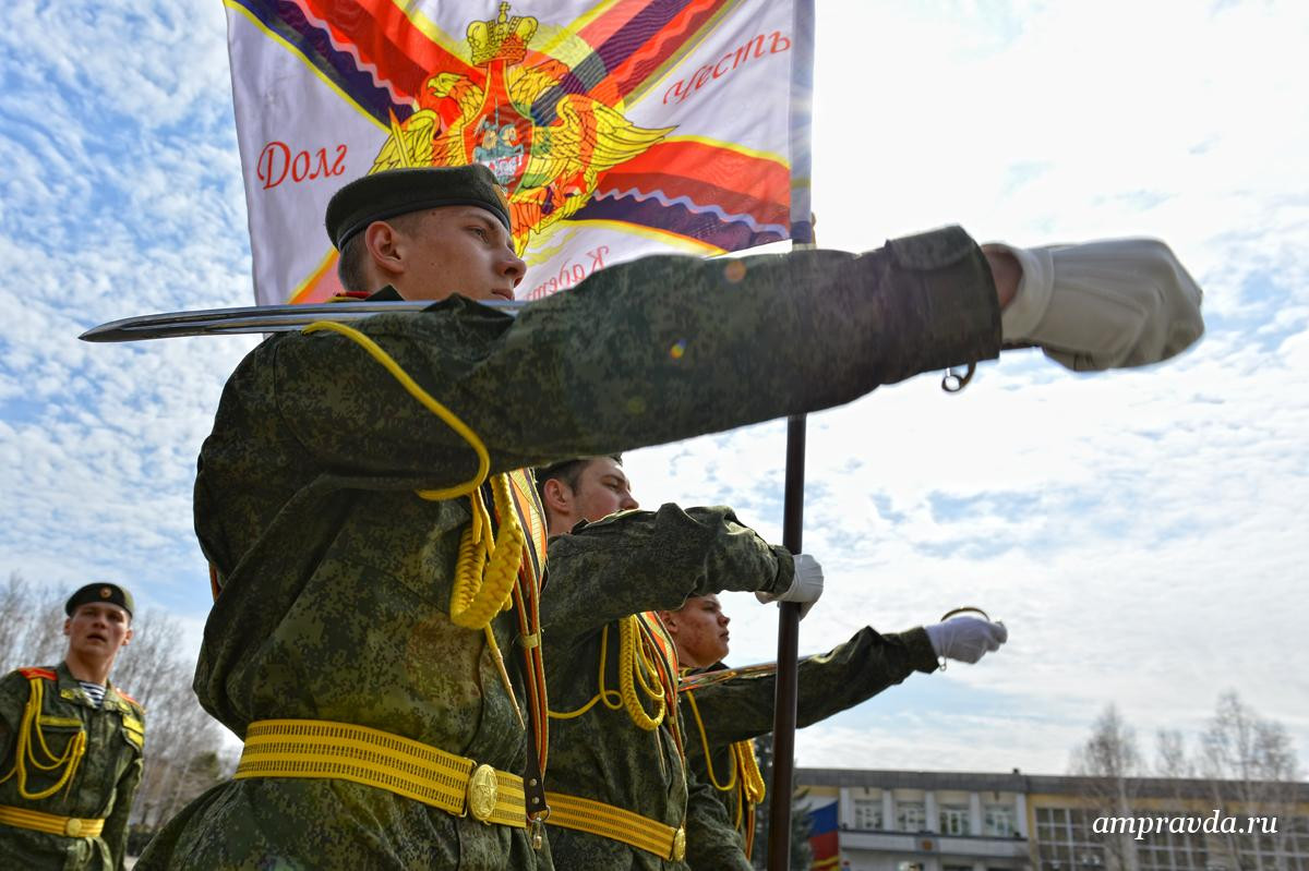 Лучшие кадеты России вернулись в Благовещенск. Фоторепортаж из ДВВК