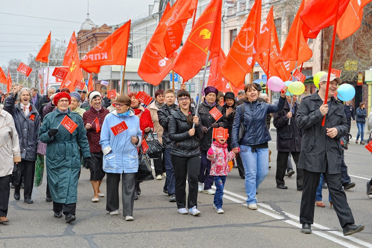 Благовещенцы встретили Первомай