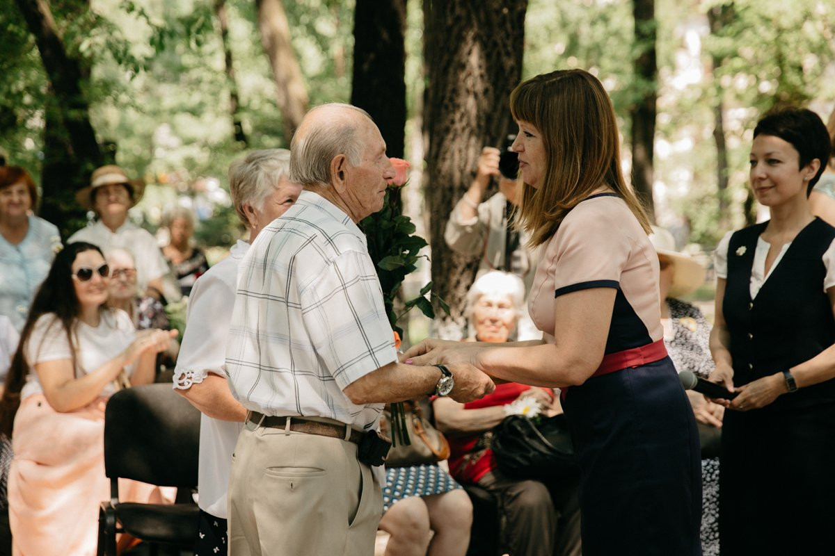 В День памяти Петра и Февронии в Благовещенске поженились 38 пар