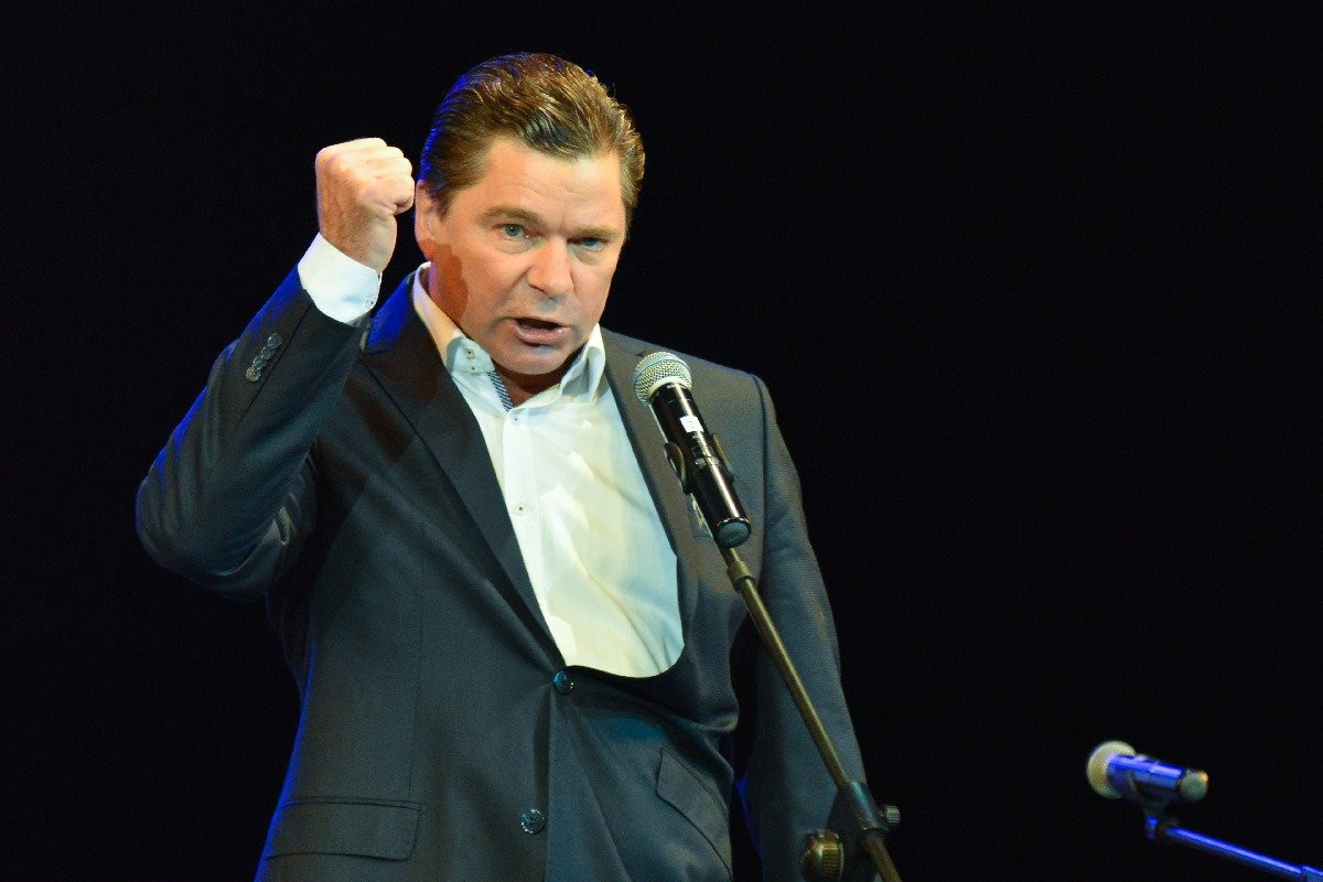 «Амурскую осень» открыли стихами российских классиков