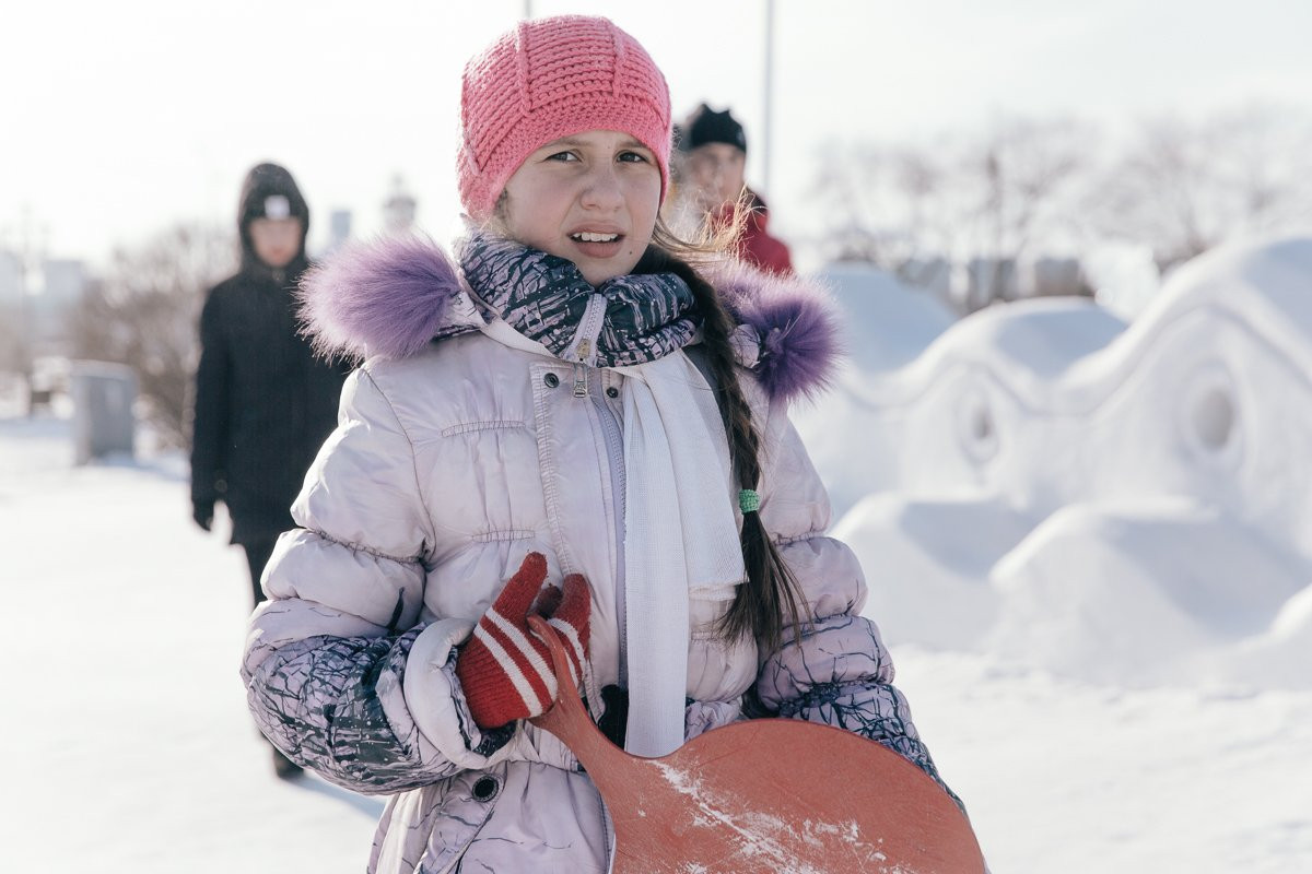 В столице Приамурья официально открылся снежный городок. Фоторепортаж