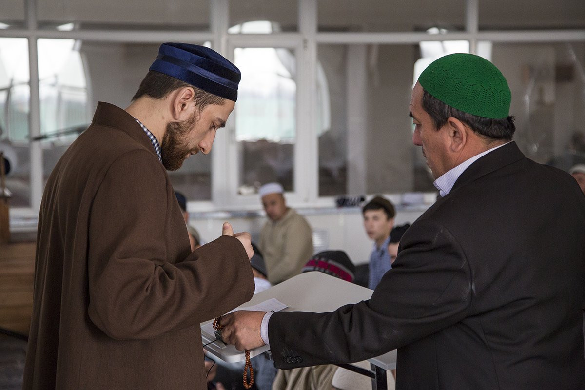 Пятничный намаз в Благовещенске (12 фото)