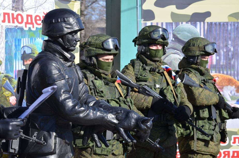 Белогорск отметил День вежливых людей. Фоторепортаж